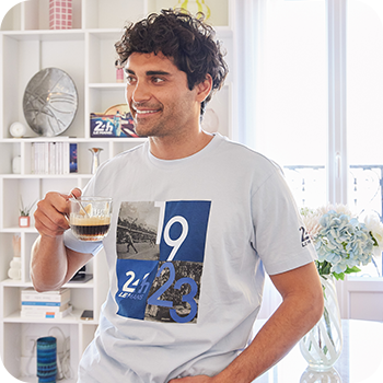 T-SHIRT