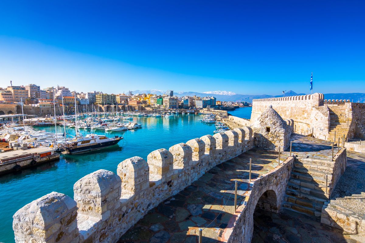 circuit-crete.jpg