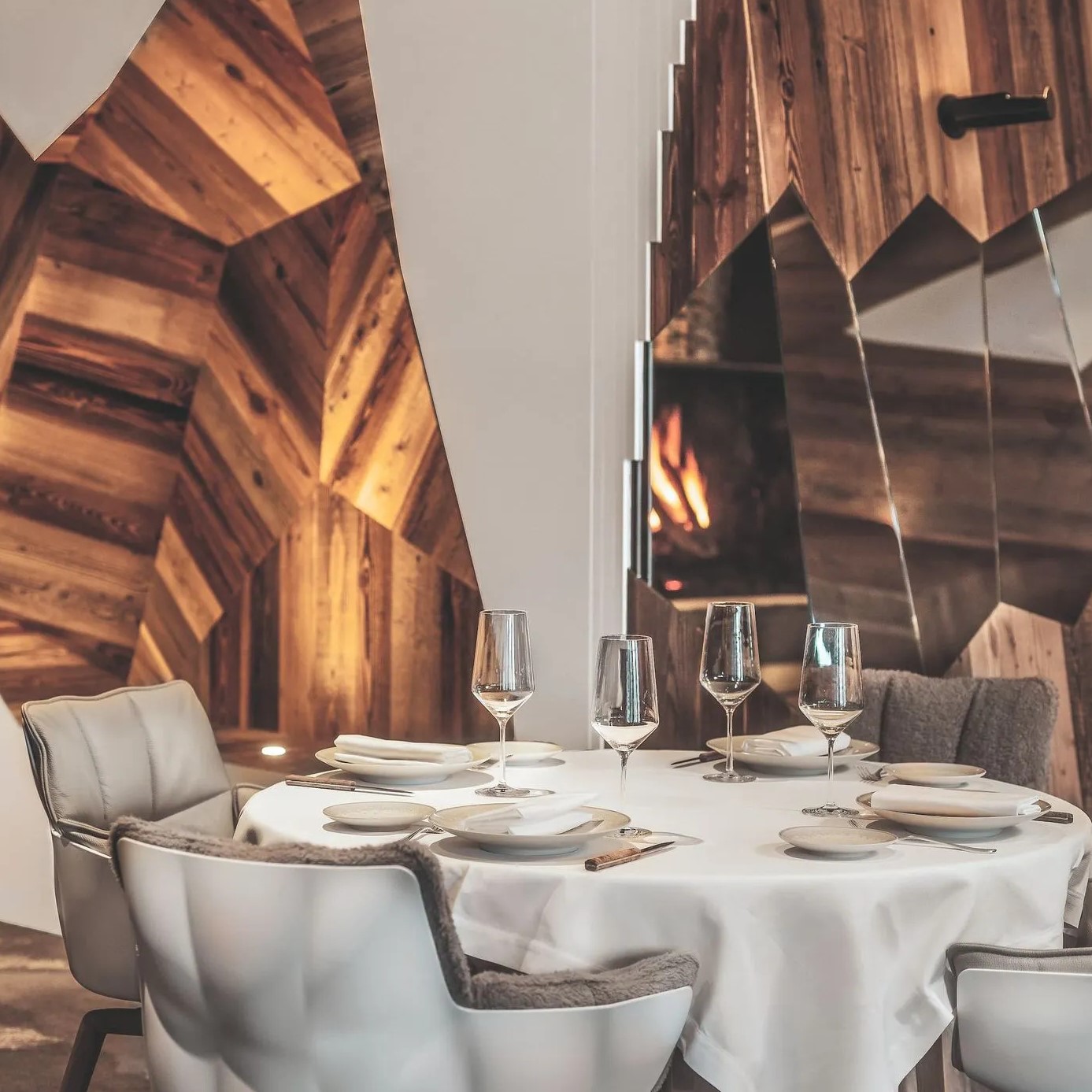 Salle de restaurant en bois