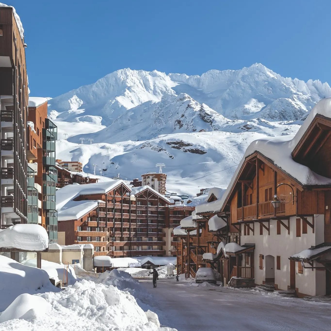 Dans les rues enneigées de Val Thorens