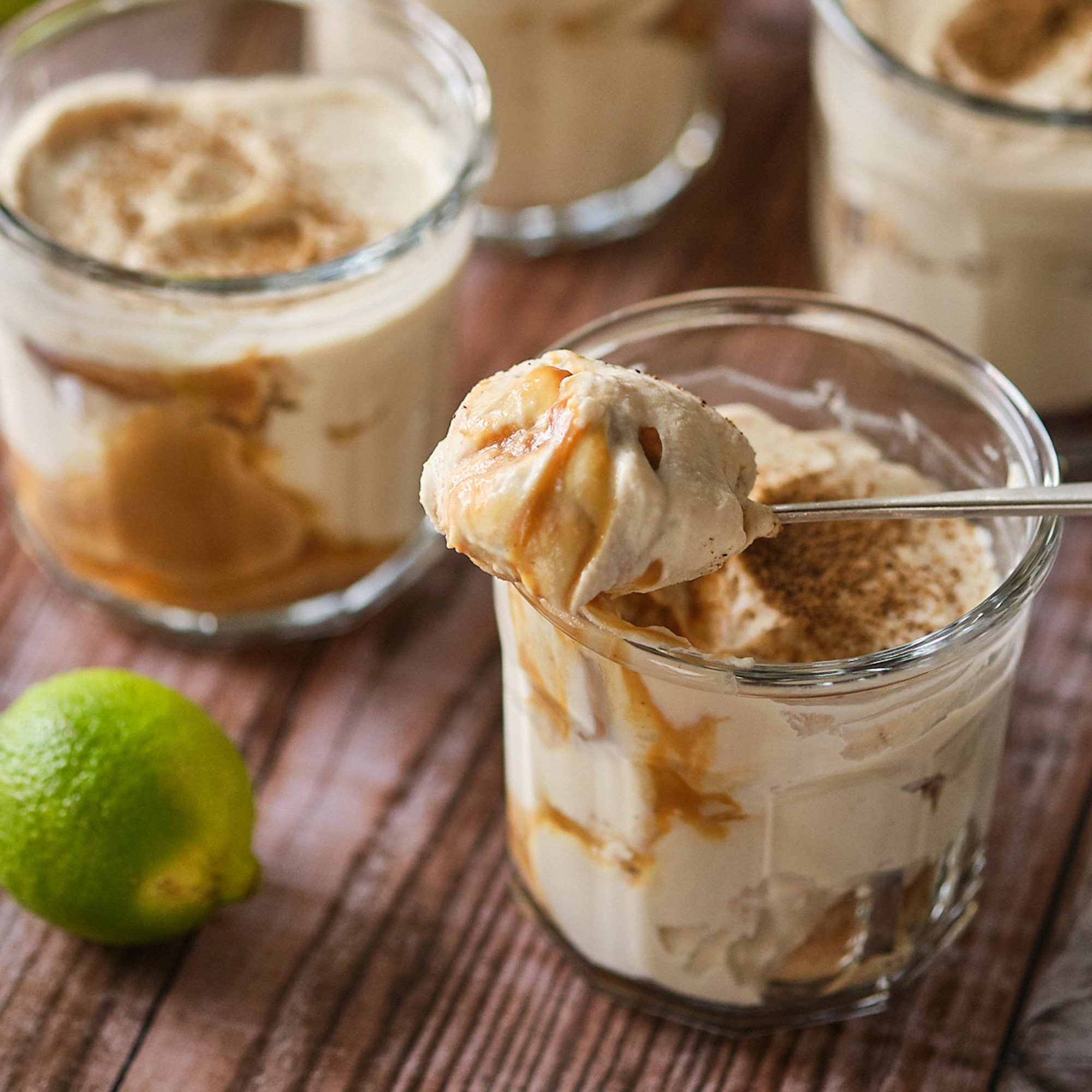 Tiramisu au citron, thé chai et confiture de lait