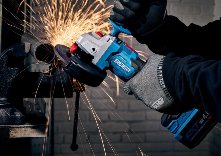 Perceuse-visseuse sans fil à percussion 75 Nm 18V + 2 batteries 2AH et 1 chargeur 